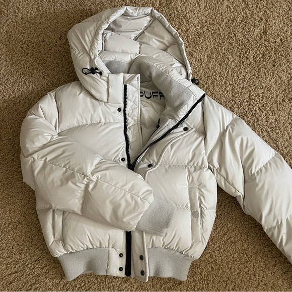 Aritzia super puff bomber coat